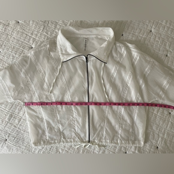 ALO Yoga Stitch Jacket Semi-Sheer in White Size L - Picture 12 of 14